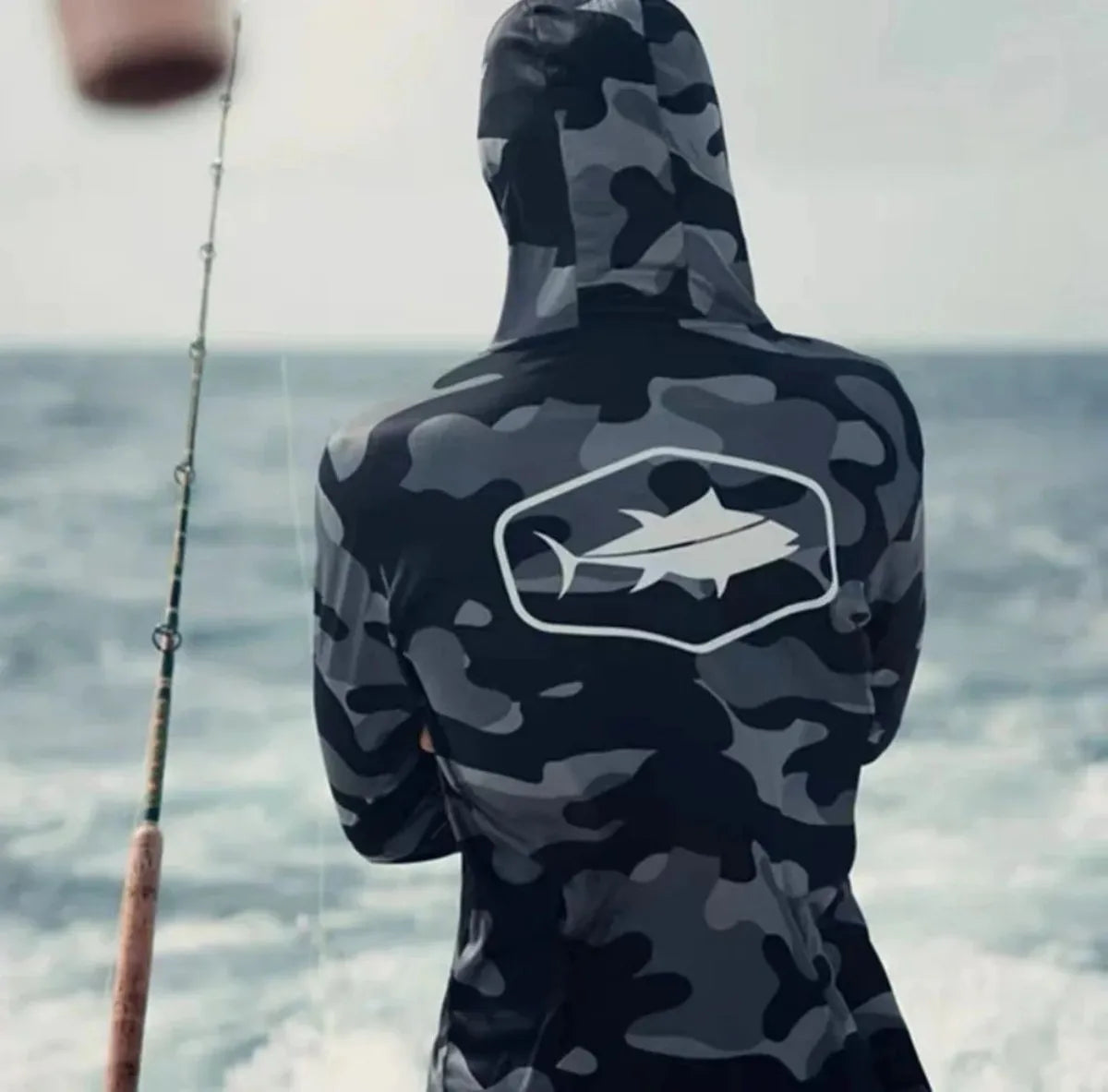 American men's summer fashionable fish print soft breathable hooded fishing suit long sleeved T-shirt outdoor casual top