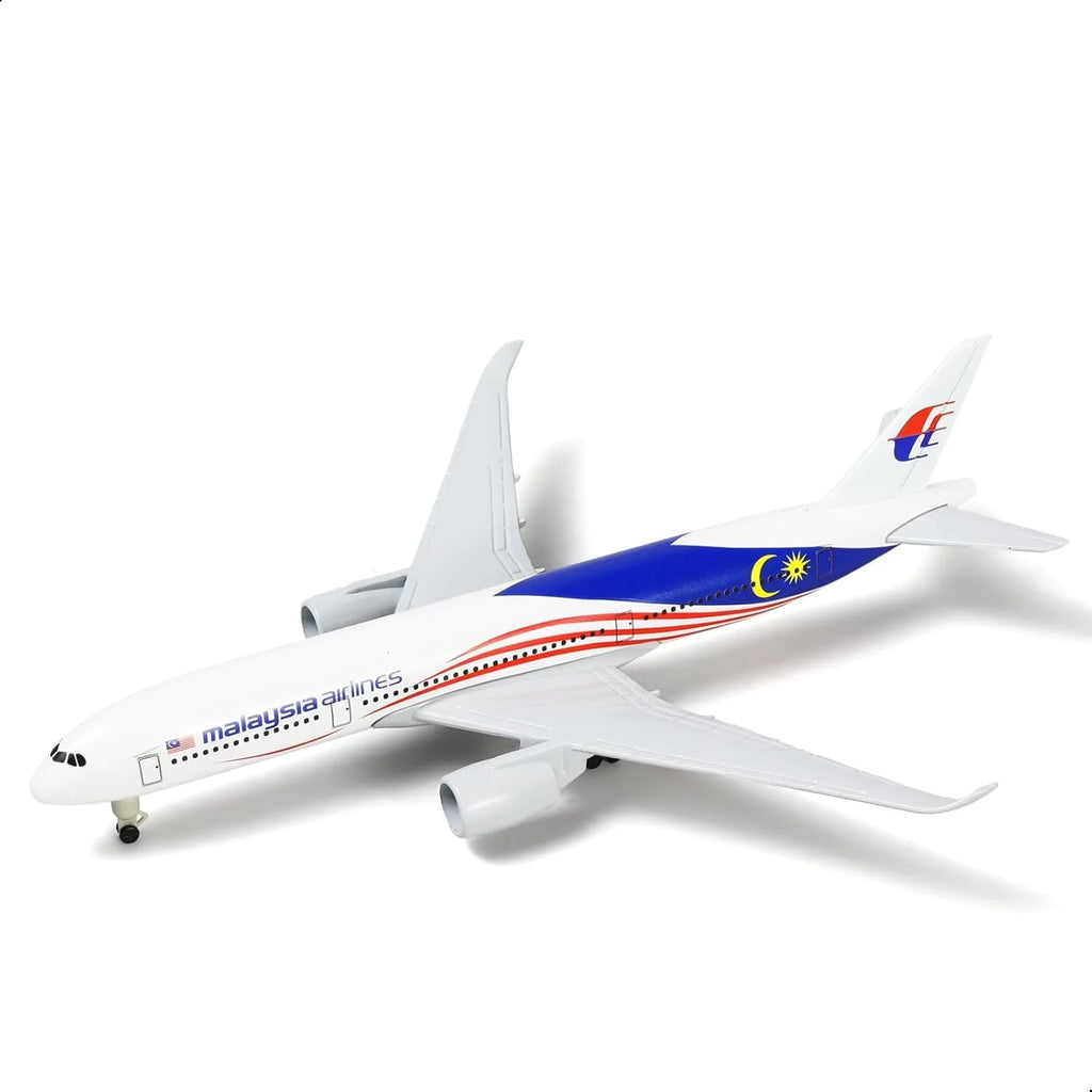 20CM Malaysia Airlines A350 Model Plane Metal Diecast Airplane 1/300 Scale Planes with wheels base Collected Gift