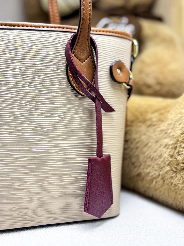 Free Customizable letter new PU leather bag accessories multi-color personalized luggage tag pendant in stock boys and girls