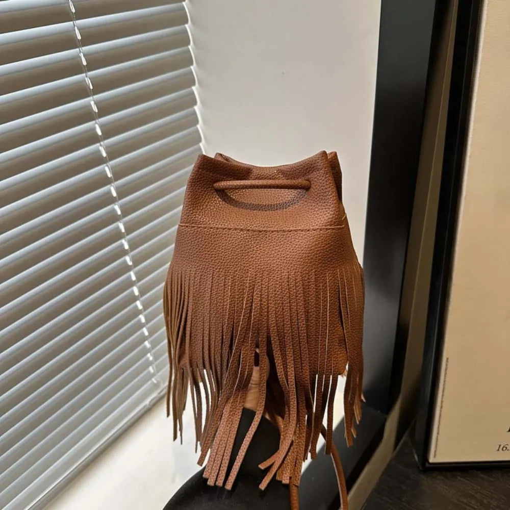 Elegant Tassels Bucket Bag Large Capacity Retro Drawstring PU Bag Khaki Magnetic Button Texture Shoulder Pouch Vacation