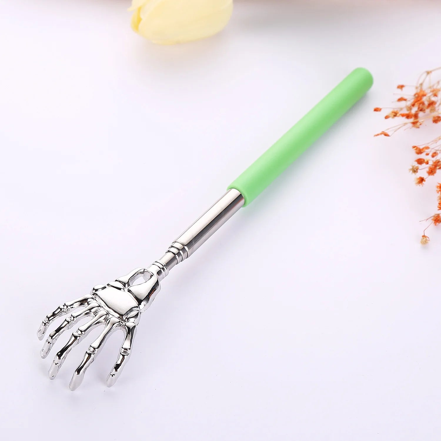 Adjustable Stainless Steel Back Scratcher with Retractable Claw for Portable and Convenient Massage and Tickle Relief