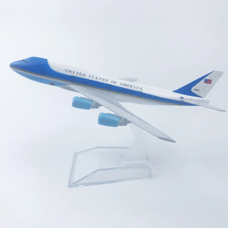 Alloy Aircraft United States Air Force One B747 Airlines Plane Models With Landing Gear Kids Gifts Collection Aircraft Toy