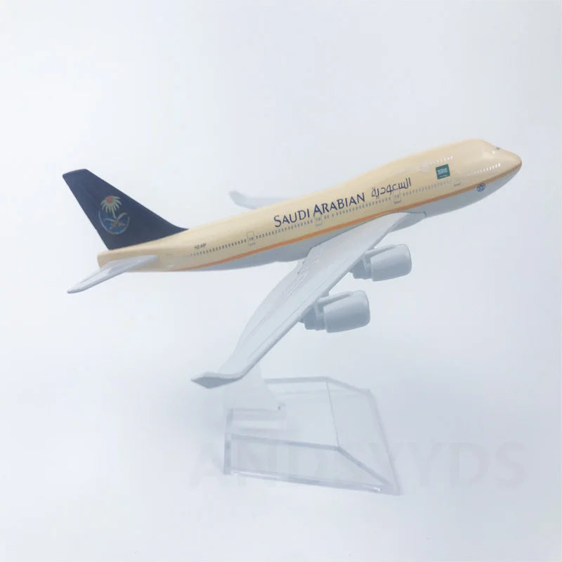 16CM 747 boeing model Series Plane Model Toy Alloy Metal Toys and Hobbies Diecast Airplanes Building Kit with Wheels Planes