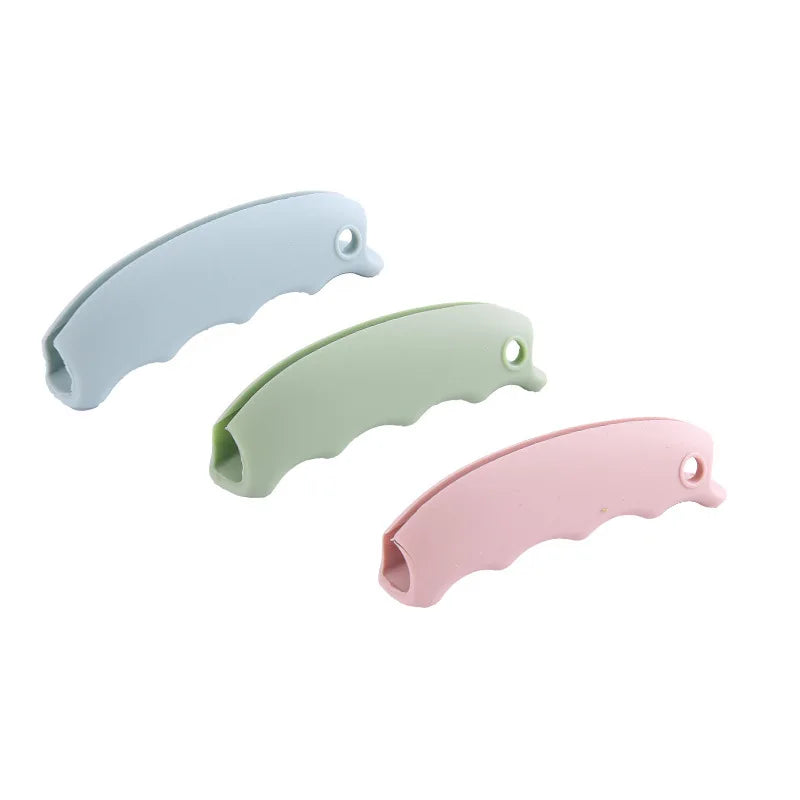 Silicone anti pinch hand effortless vegetable picker plastic bag handle