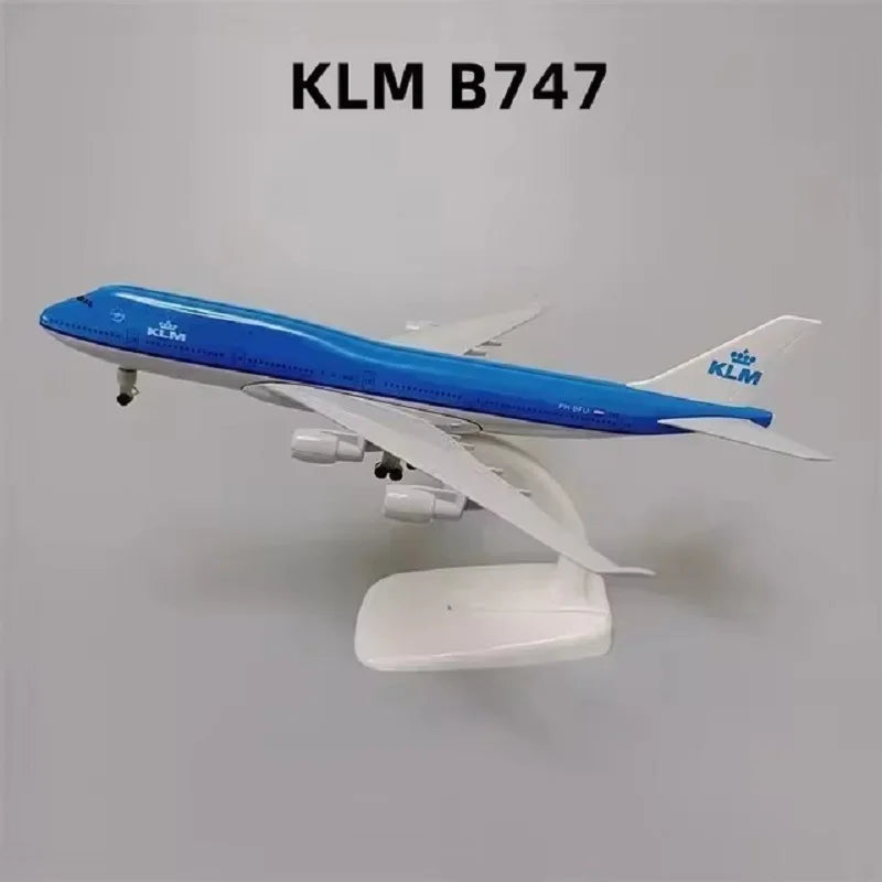 Aircraft Model 1:400 20CM B747 Scale Series Of Diecast Miniature Aviation Kid Xmas Gift Toy Airplanes Decoration