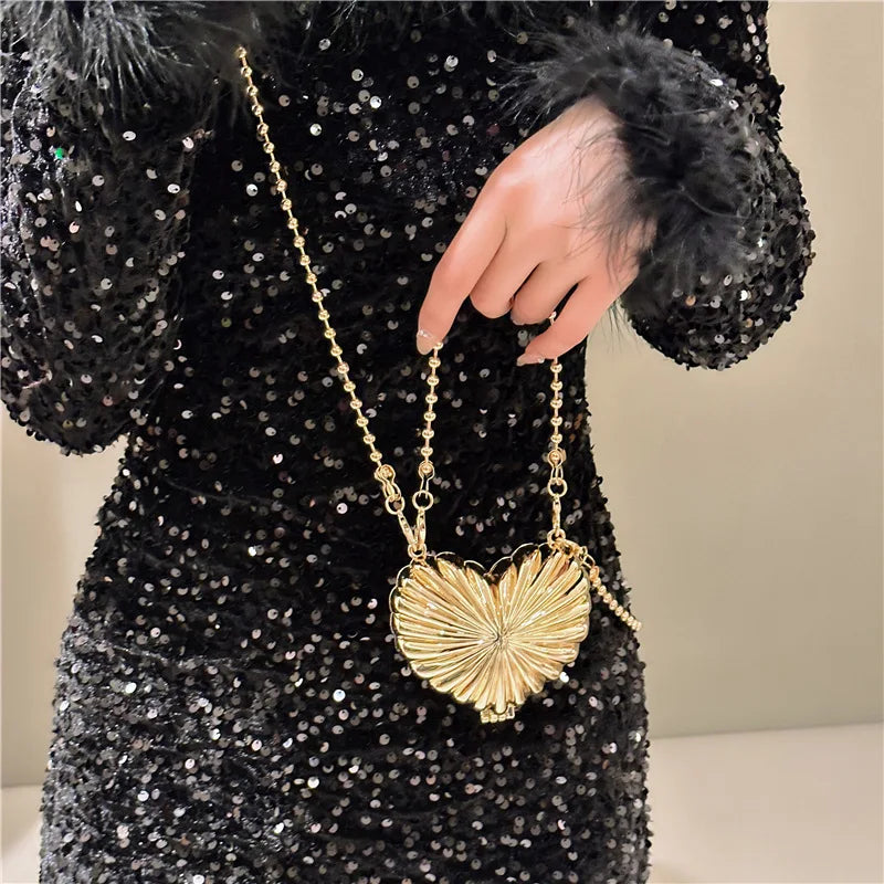 Luxury Designer Golden Silver Evening Bag Crossbody Shoulder Bags Handbag Mini Heart Pattern Clutch for Party Wedding