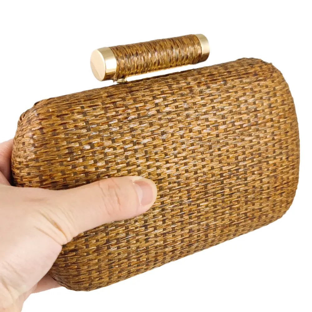 Boutique De FGG Straw Women Metal Clutches Chain Shoulder and Crossbody Bags Ladies Party Cockatail Evening Beach Clutch Purse