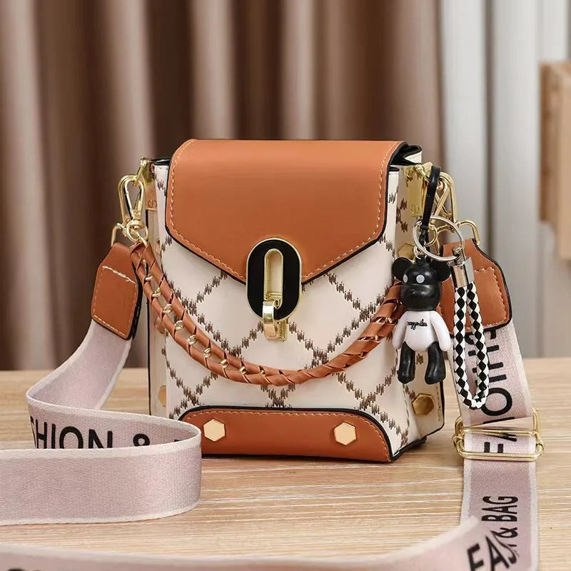 Korean Version of Simple and Fashionable Small Square Bag Fashionable Versatile Shoulder Messenger Bag Trendy Mini Mobile Phone