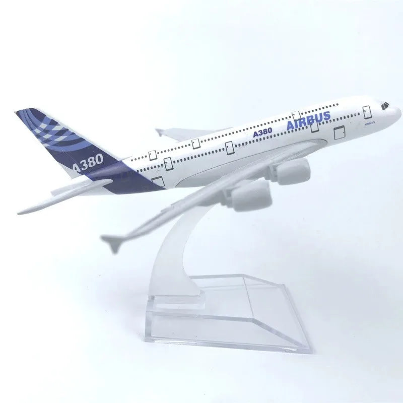 Emirates A380 1/400 Scale Aircraft Metal 16CM Miniature Airplane Diecast Model A380 Series Planes for Collections and Displays