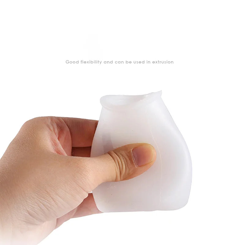 1 Pcs Portable Silicone Oil Bottle with Brush Grill Oil Brushes Liquid Oil Pastry Kitchen Baking BBQ Tool Kitchen Tools for BBQ