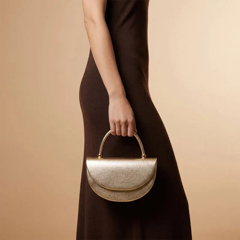 diamond-encrusted shoulder bag, dinner bag, fashionable semi-round messenger bag, exquisite premium handbag.