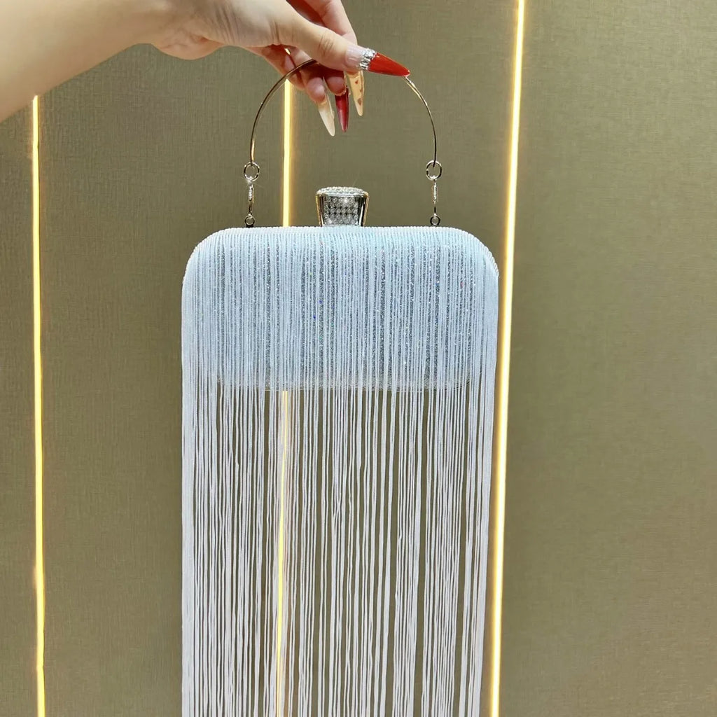 Top Metal Frame Shell Handbags Female Pearl strap Women Trend Shoulder Long Tassel Bags Ladies Daily Fringe Bags Hand Purse Bags