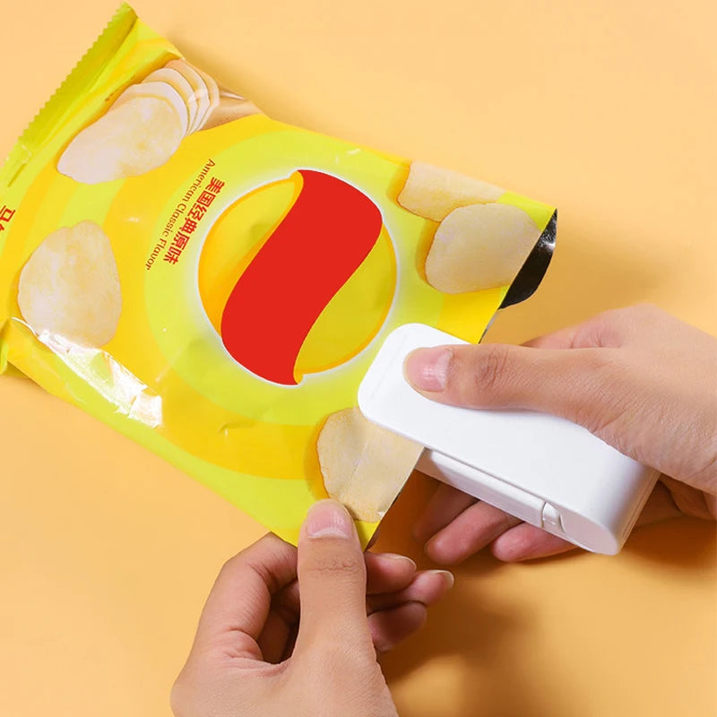 Mini Heat Bag Sealing Machine Package Sealer Bags Thermal Plastic Food Bag Closure Portable Sealer Packing Kitchen Accessories-