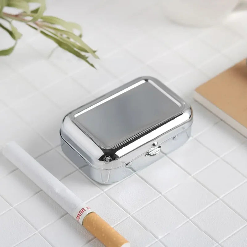 Mini Portable Metal Ashtray for Cars, Desk Ashtray with Lockable Lid, Pocket Ashtray, Gift for Men, 1Units.