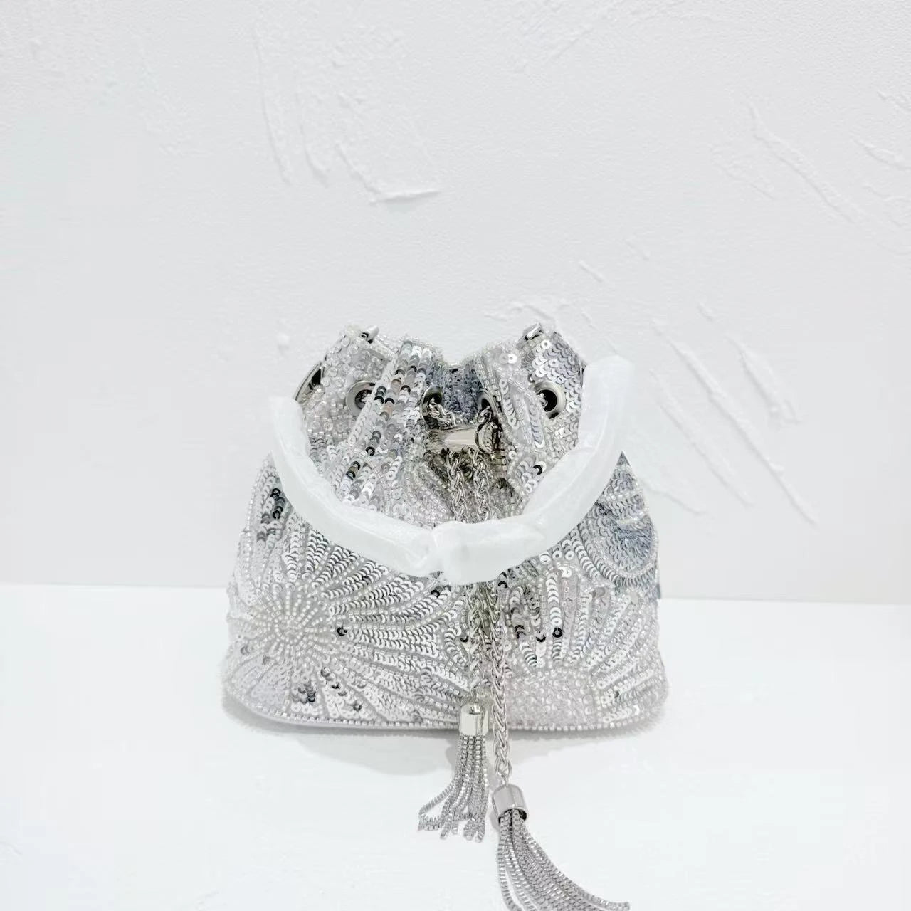 Women Bead Embroidery Shoulder Bag Women Fashionable Sequins Crossbody Chain Bucket Bag Handbag Shoulder Bags