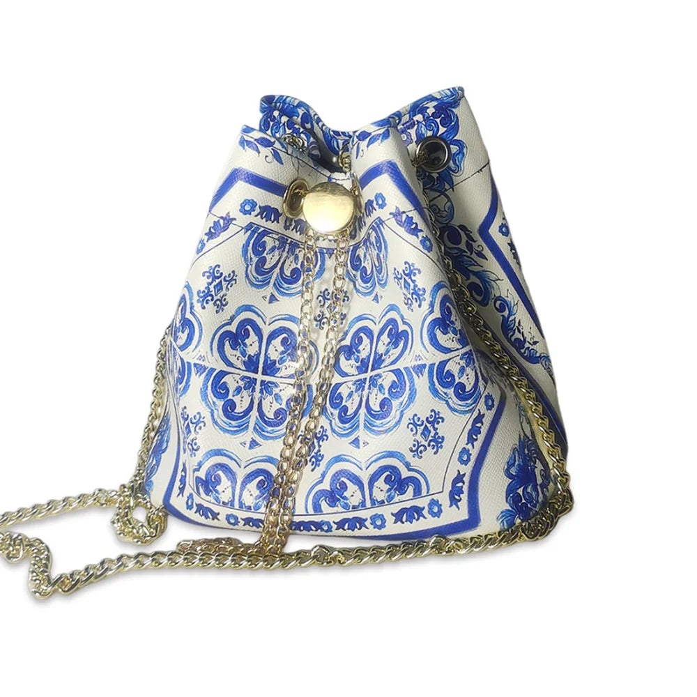 Crossbody Bag Bag Women's 2024 New Niche Luxury Bucket Bag Fashion Temperament Bridal Red Wedding Bag