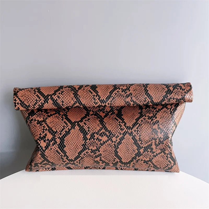 Snake Pattern Women Clutch bag soft pu leather Lady evening bags Trend party girl Envelope Bag Fashion Printing Clutches purse