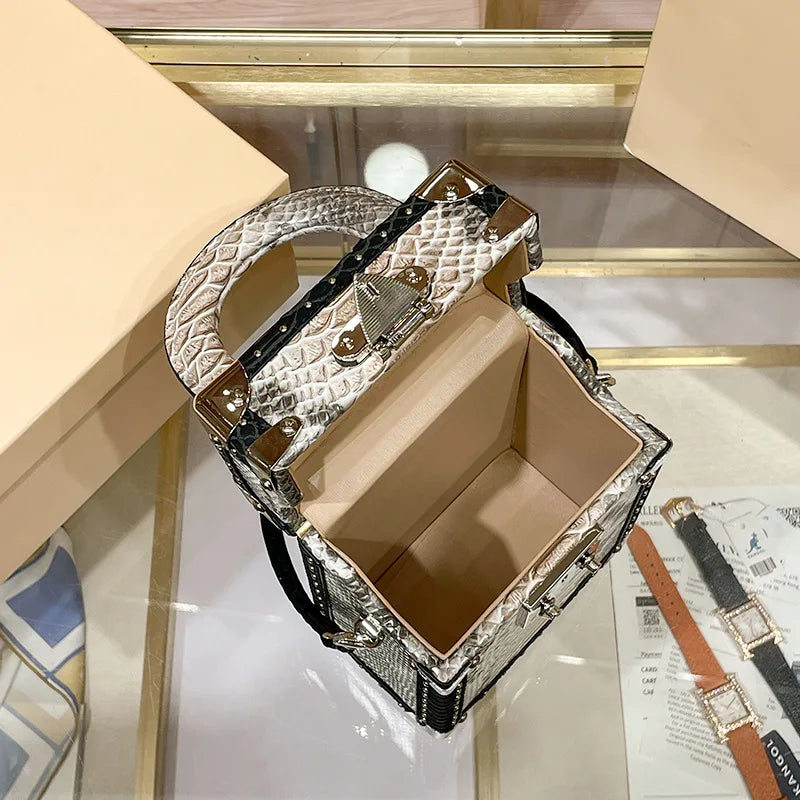Luxury Designer Brand Bolsas Para Mujeres New High Quality Leather Tongue Square Box Bag Women's Crossbody Handbag Hot Sale
