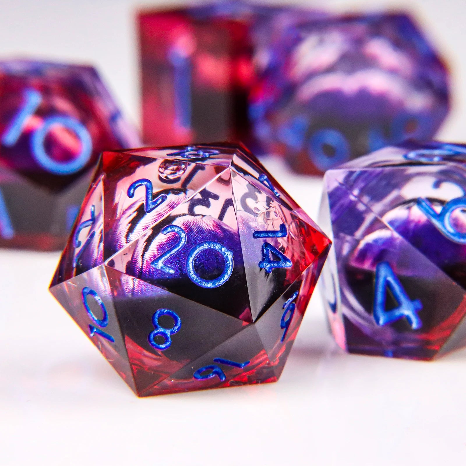 DND Dragon Eye Dice Liquid Core Dice Set Resin Sharp Edged Dice For Dungeons and Dragons Polyhedral D&D Dice Handmade D and D