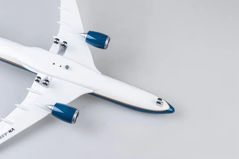 Vietnam Airlines A350 Aircraft Model 1:142 Scale 18.5'' with Wheels Model Collectibles Resin Airplane Models Plane Diecast