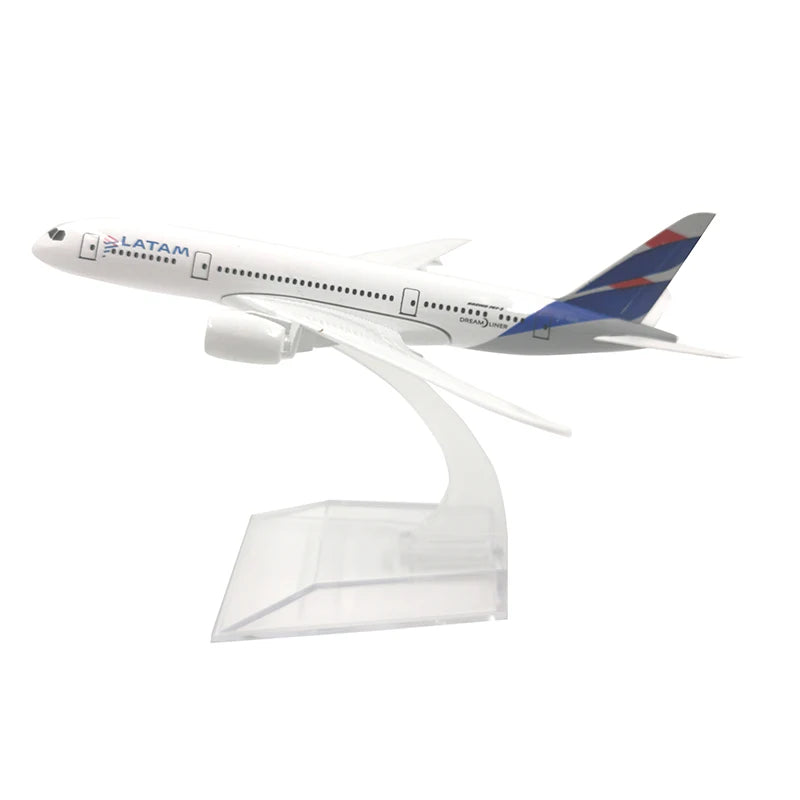 JASON TUTU 16cm LATAM CC-BGK Alloy Aircraft Model Planel Airplane Diecast Metal 1/400 Scale Planes