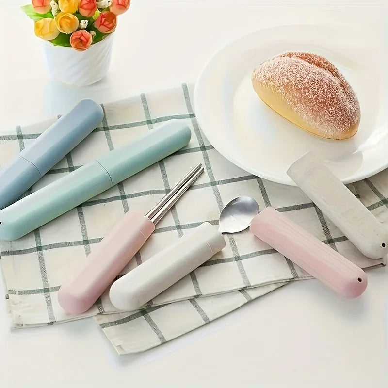 3pcs Travel Toothbrush Holder,Casual Style Plastic Toothbrush Case with Ventilation Holes,Stain Resistant,For Travel & Home Use