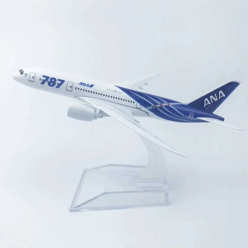 1/400 Scale Metal Scale Aircraft B787 ANA Japan All Nippon Airways 14cm Alloy Plane Toys Children Gift for Collection