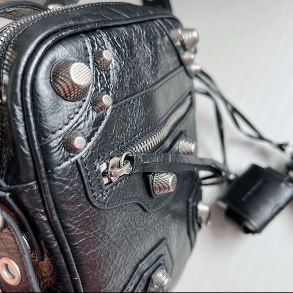 Leather Motorcycle Crossbody Bag Unisex Oil Wax Cowhide Rivet Flip Cover Street Style Soft Square Shape Shoulder Bag for Men...