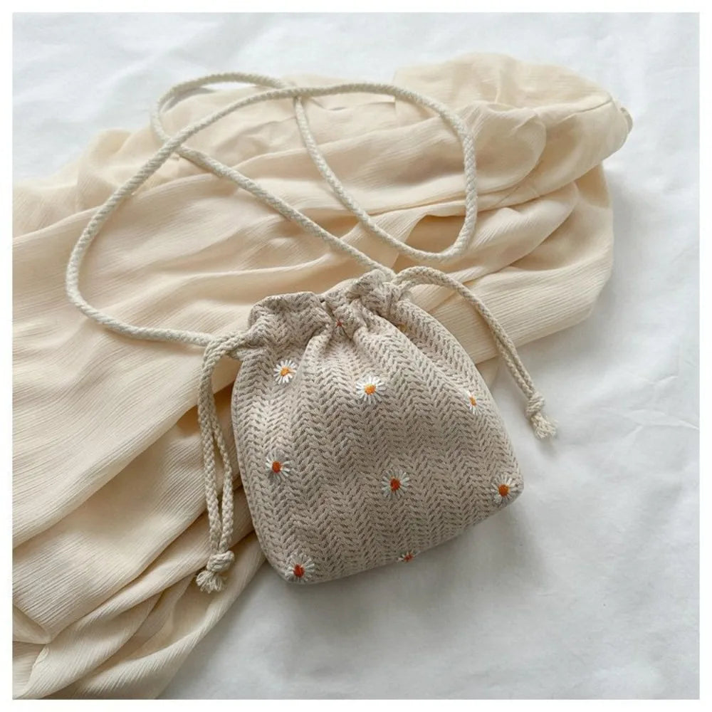 Fashion Rattan Straw Weave Bucket Bags Casual Small Beach Shoulder Bags Retro Handbags Totes Women Summer