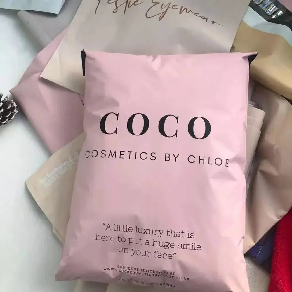 50 matte apricot pink shipping bags, suitable for clothing, parties, and gifts. Custom logos supported.