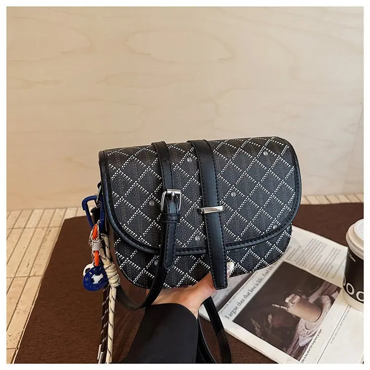 Luxury Fashion-Forward Designer Diaper Bag Women Large Capacity Tote Elegant Leather Crossbody Handbag For A Statement Look