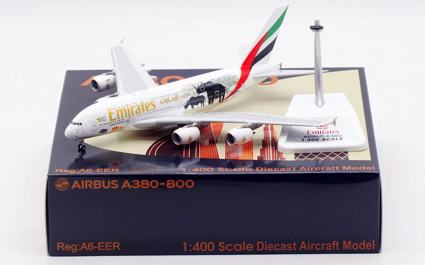 XB0011 Alloy Collectible Plane Gift Aviation 1:400 Emirates Airways Airbus A380 Diecast Aircraft Jet Model A6-EEI Tractor+Stand