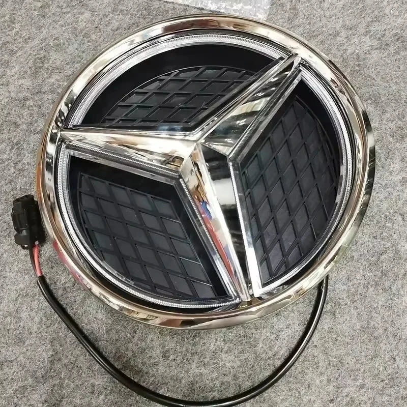 Car Front Grilled Star Emblem LED For Mercedes W205 W212 W213 W204 W166 CLA W253 A W176 W177 C W204 E X204 GLA GLC GLE B Ashtray