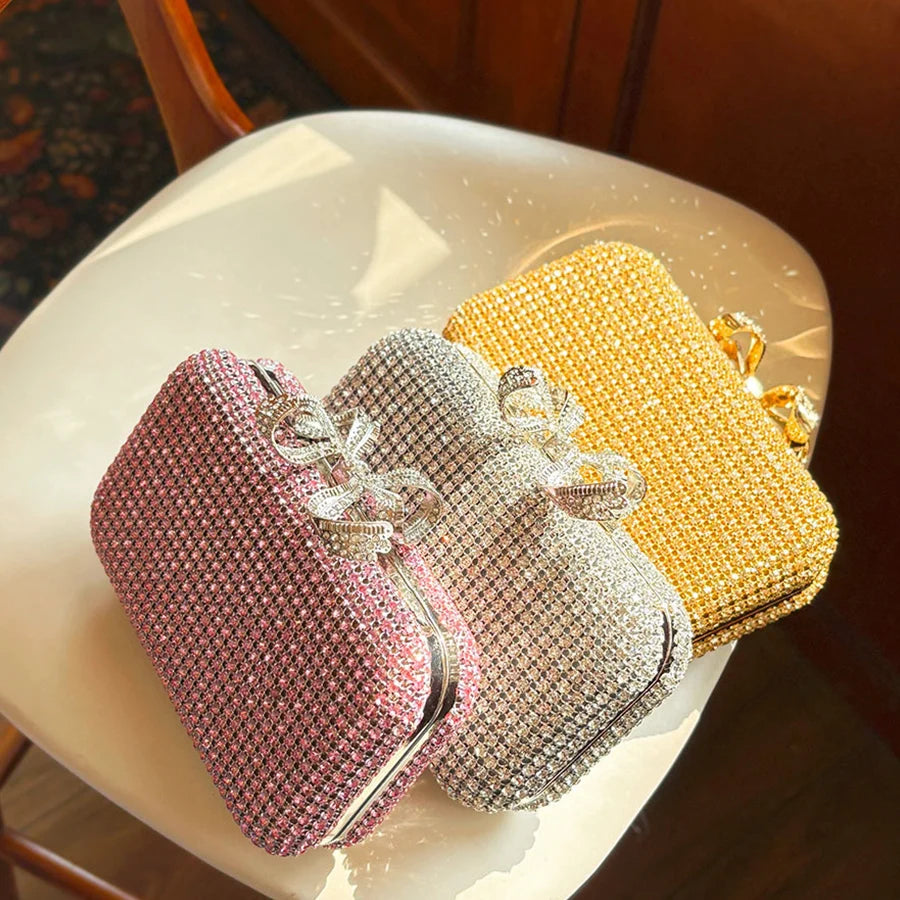 Luxury Diamond Clasp Evening Bag Bowknot Clutch Bags Rhinestone Small Box Bags Chains Shoulder Bags Wedding Party Purse Handbag