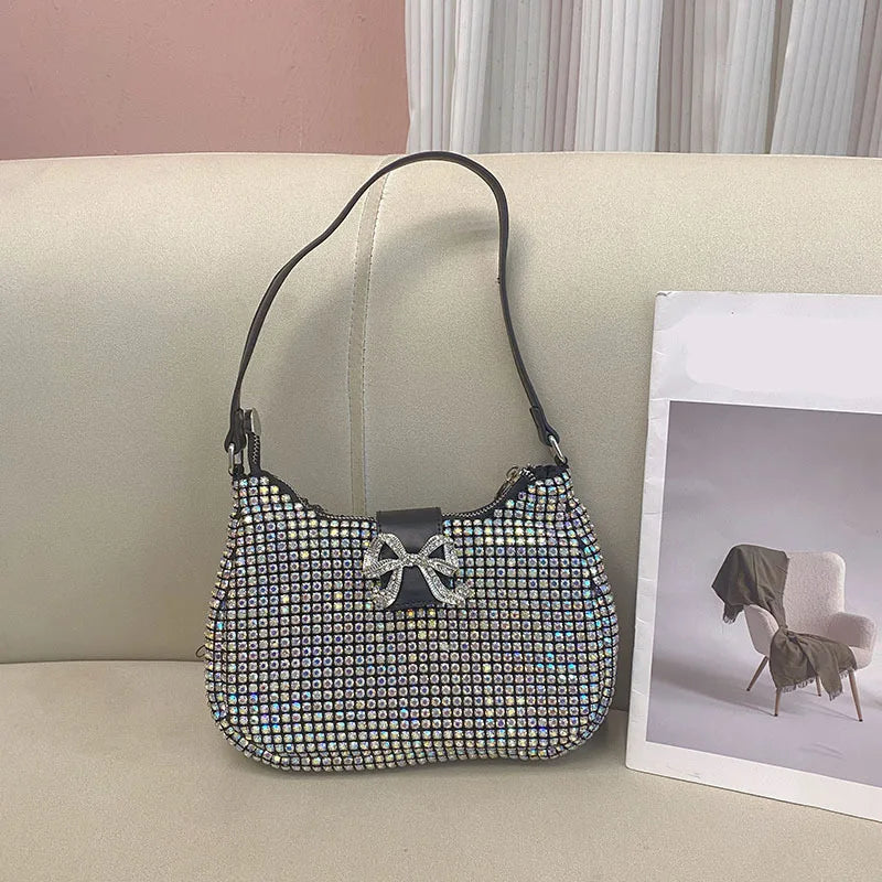 Full of water Diamond Celebrity Personality Pillow Bag Banquet Bento Boston Pearl Clutch Messenger Bag