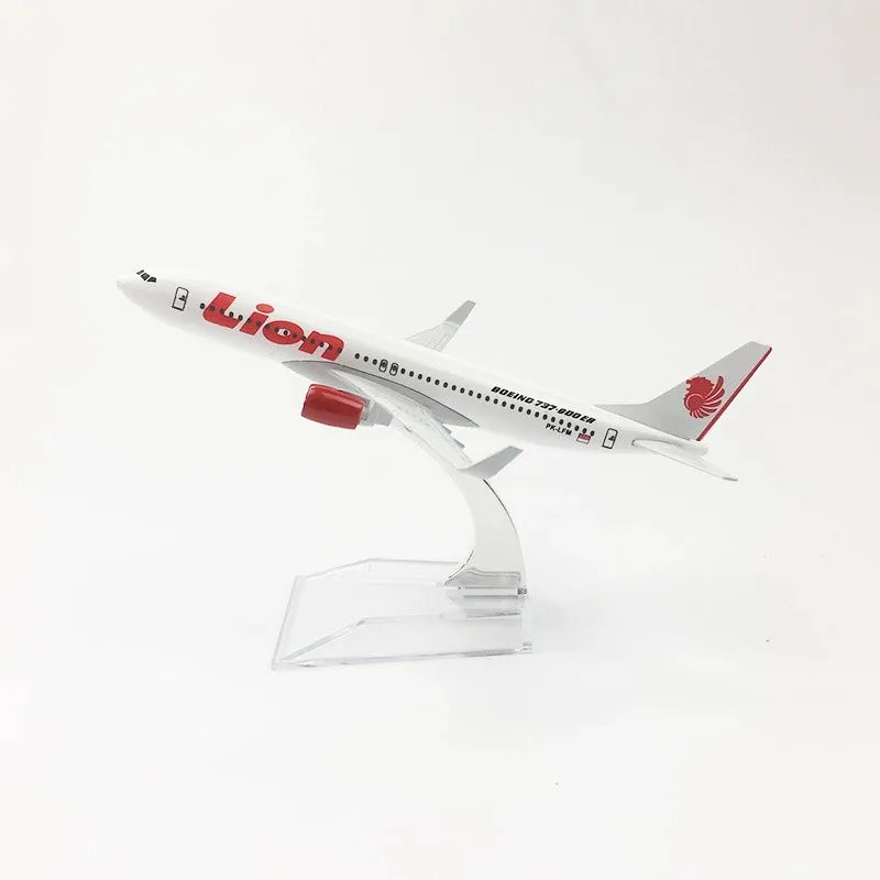 16cm b737 Lion Air Aeroplane model Metal 1/400 Scale Planes With Stand Simulation Airliner Toy Airplane for Boys Gift