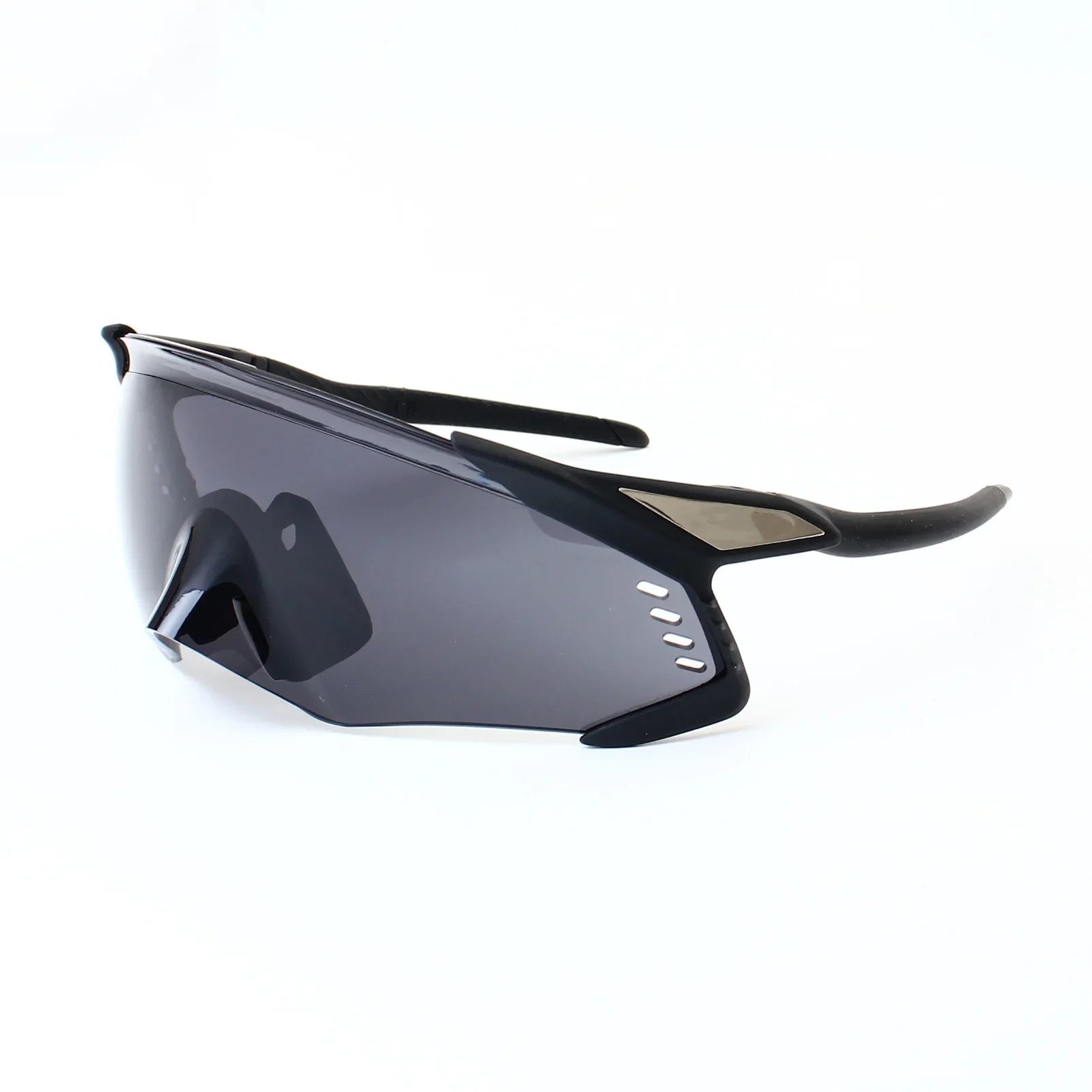 New sports glasses for men and women suitable for road, skiing, and hiking, retro windshields, and sand resistant hiking goggles