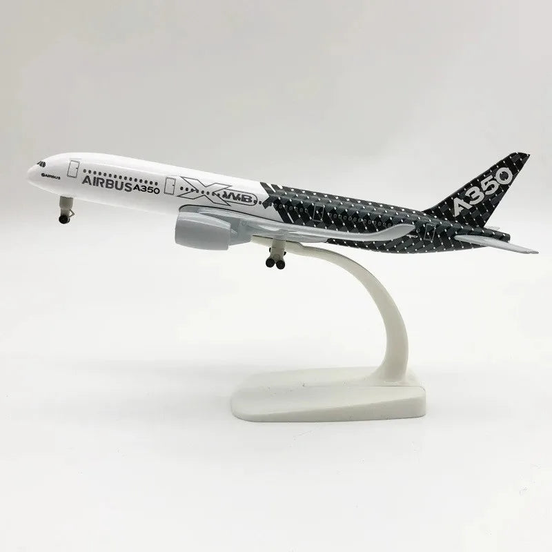20CM A350 XWB Airline Model Plane Prototype A350 Aircraft Alloy Boys Toys Metal Diecast Airplanes Resin Collectible Miniatures