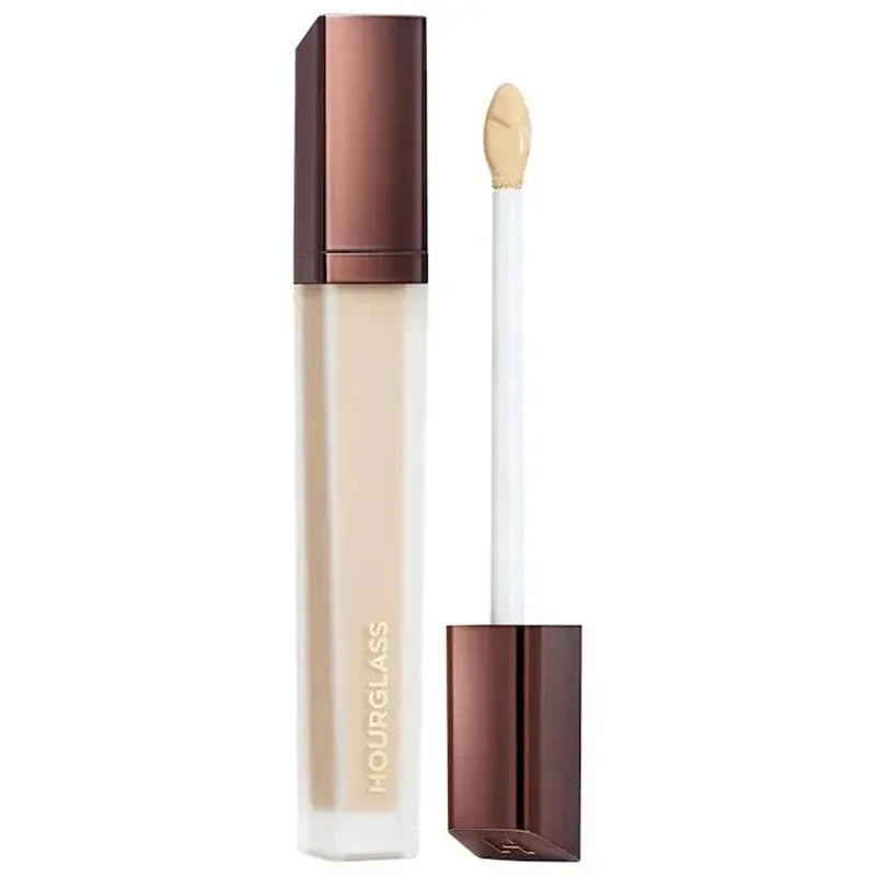 Hourglass Has Strong Fluidity Light Texture Concealer Effect Which Can Last for A Long Time To Create A Natural Female Makeup