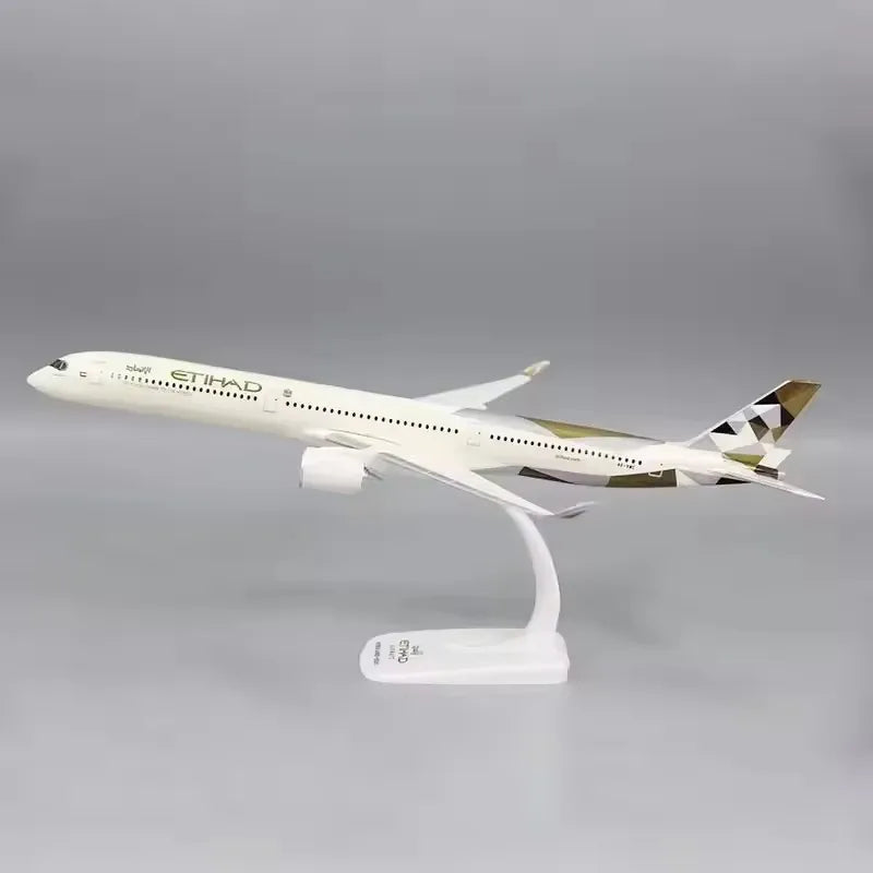 New1:200 Assembly Plane Model World Aviation Series UAE Emirates/THAI/Qatar/Singapore/Etihad/Austrian/ Italy A350/A320/A380/B777