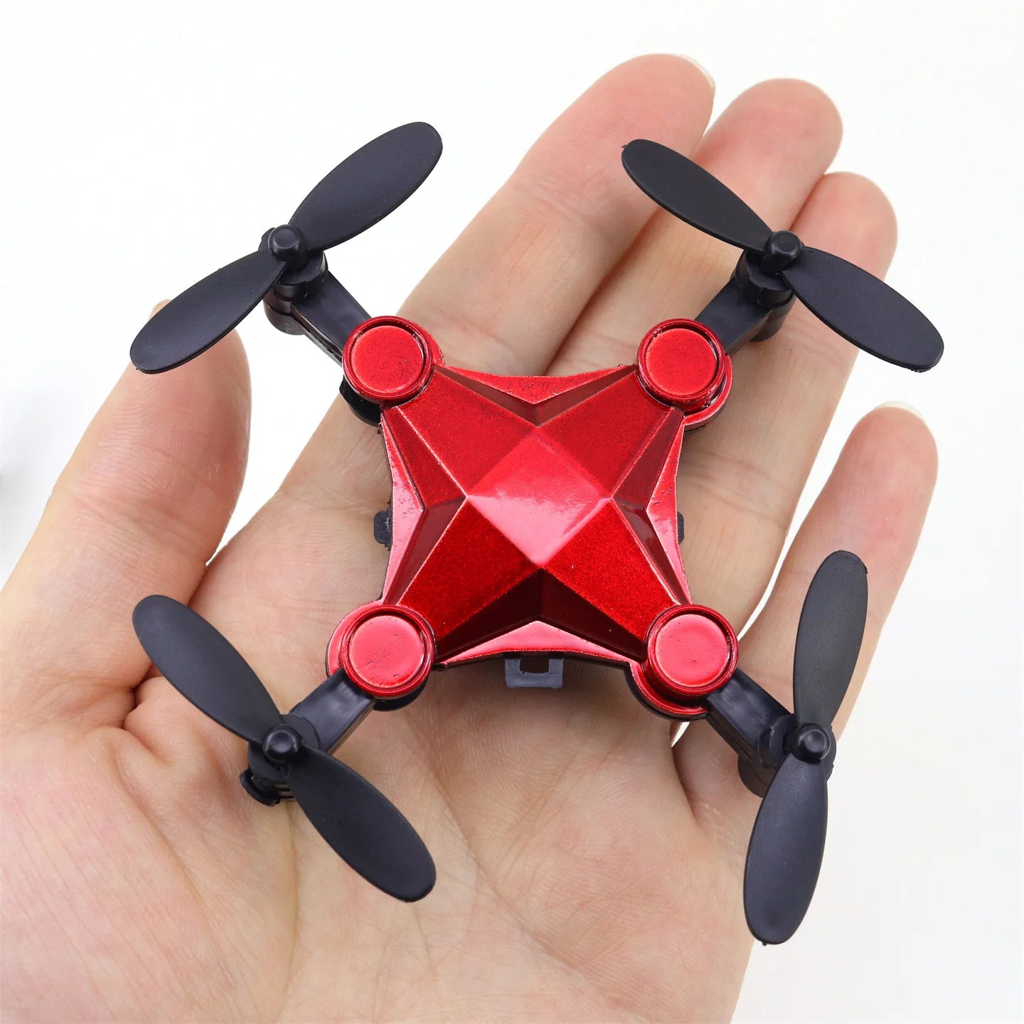 Creative Foldable Mini Drone Model Partial Alloy Flying Toy Keychain Helicopter Souvenir Collection Gift Decoration Accessorie