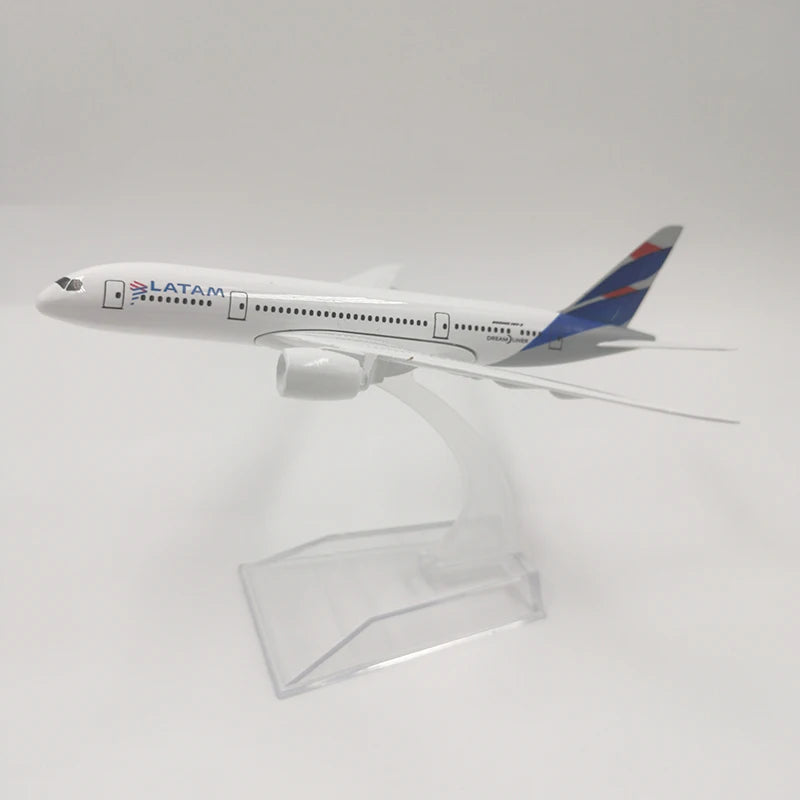 JASON TUTU 16CM LATAM Boeing 787 Aircraft Model Planel Airplane Diecast Metal Planes Collect Gifts