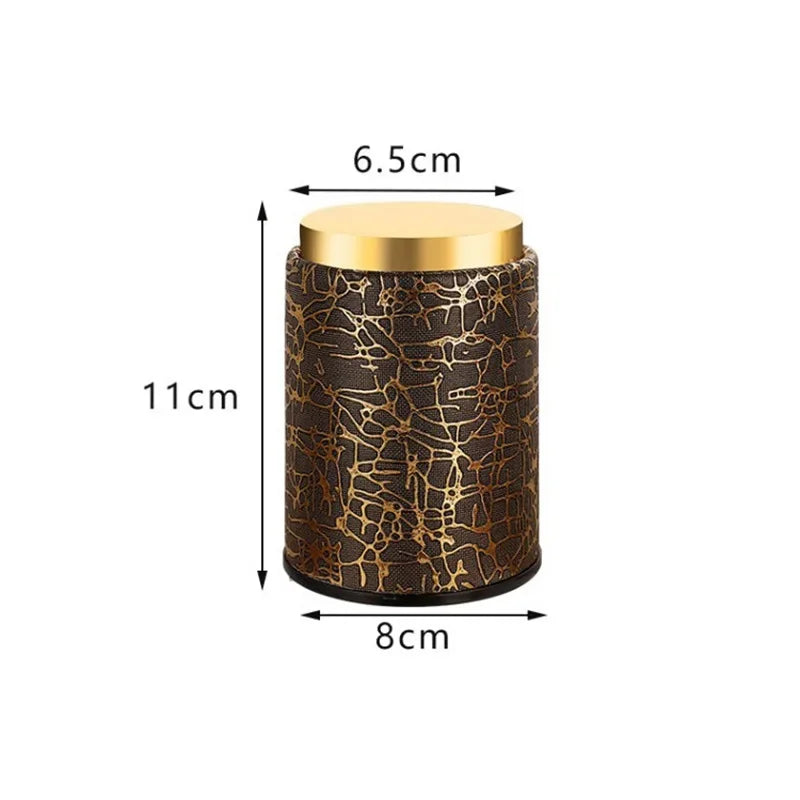 Dices Shake Container with 6 Dices Set Dices Cup Leathers Stable Sturdy Comfortable Hand Feeling Dices Shake Container