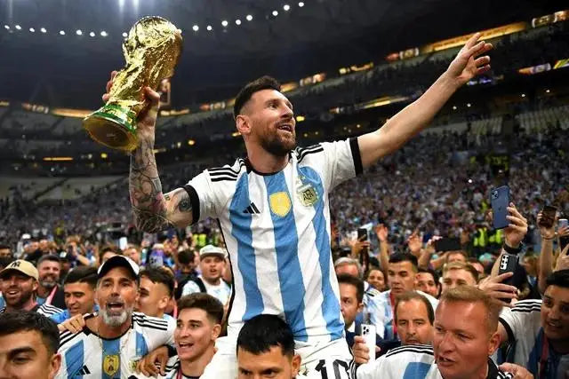 Lionel Messi Soccer Legend Canvas Wall Art Poster  Perfect Home Decor Gift for Football Fans and Clubs HighQuality Prints for Li