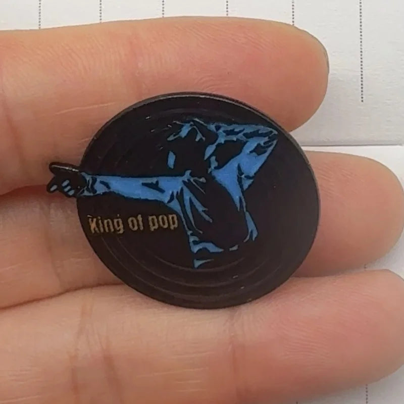 8pcs metal badge pin, king of pop music brooch, versatile bag decoration to give to friends
