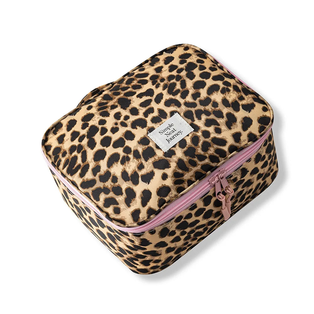 Cosmetic Bags Leopard Travel Large Capacity Toiletry Bag Makeup Bag Portable Waterproof Business Trip Luggage Clothing Organizer