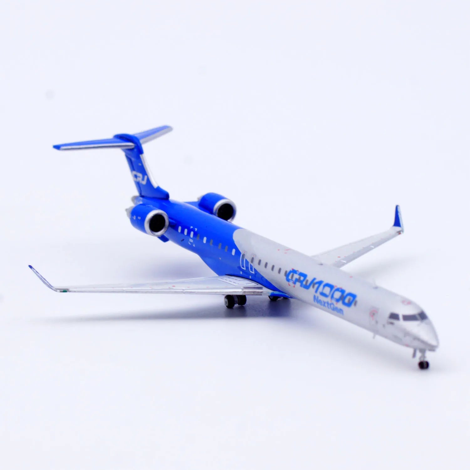 LH4407 Alloy Collectible Plane Gift JC Wings 1:400 Bombardier CRJ-1000 [House Color] Diecast Aircraft Jet Model C-FNXG