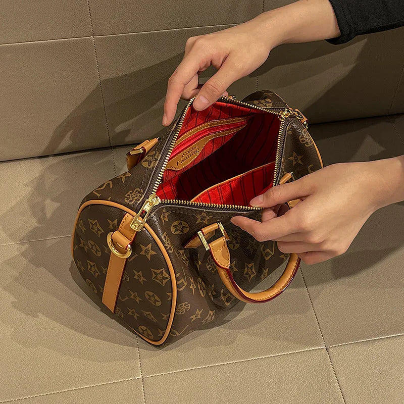 Designer Vintage Diaper Bag Women Luxury Crossbody Bag High-End Handbag Minimalist Elegant Large Capacity Leather Tote
