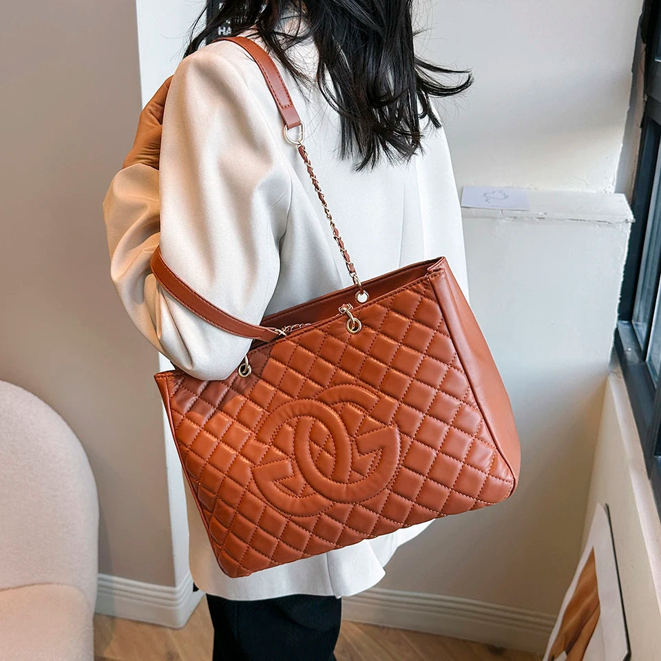2026 New Classic Retro Chain Messenger Bag Women's Luxury Leather Shoulder Bag Paris Fashion Zipper Handbag