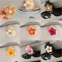 Car Sun Visor Eye Clamp Magnetic Floral Design Glasses Frame Car Sun Visor Clamp Decoration Multifunctional Bill Clip Women Auto